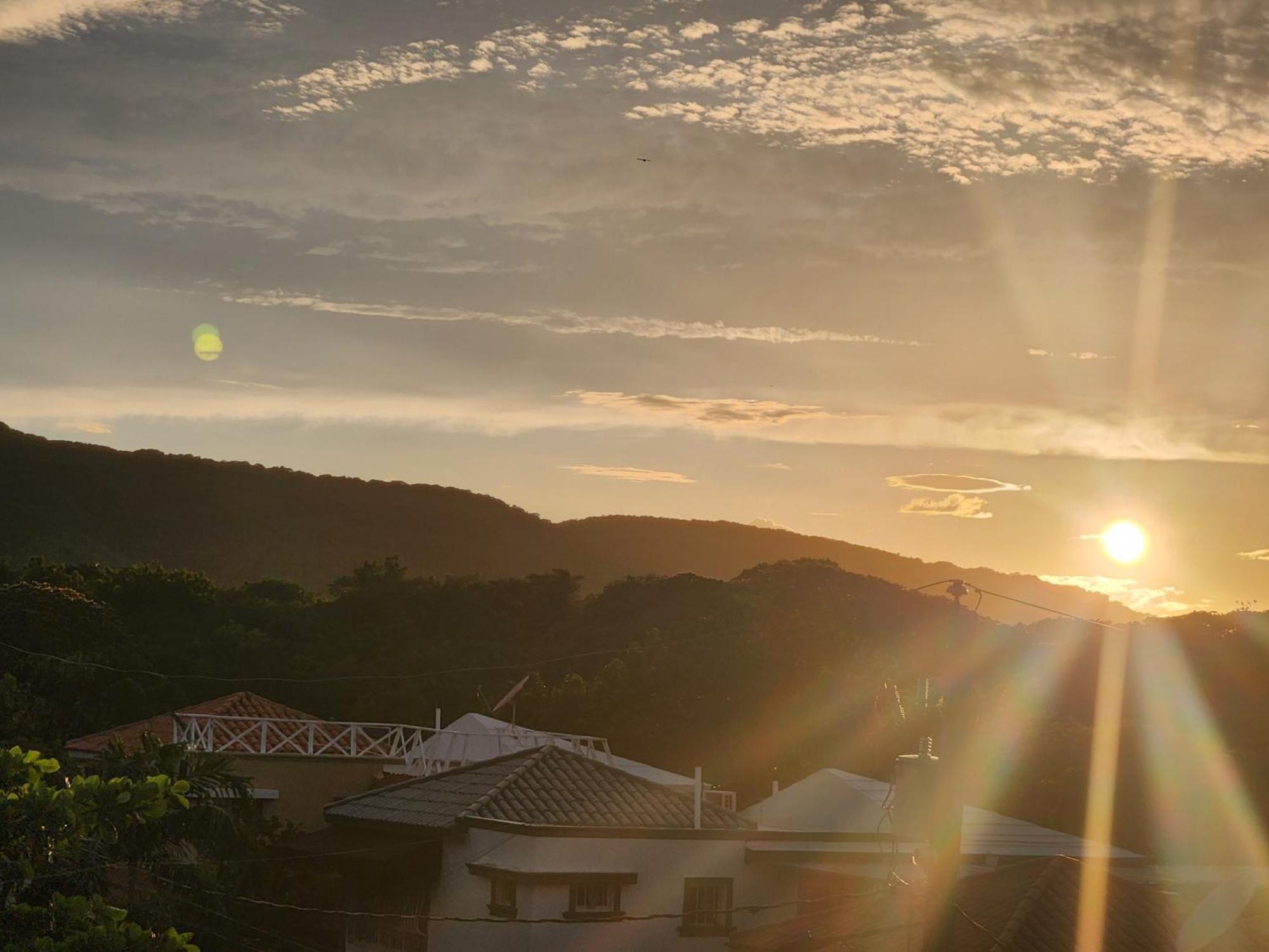 Casita Linda Larimar - 2Br Apartment With Rooftop, Bay Views, Fast Wifi, Near Beach In Barahona Экстерьер фото